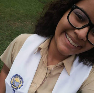 Meet your Posher, Maria